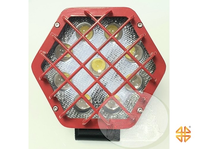 Фара светодиодная LBS875 27W(CH073) габаритные размеры 350*400*70 Красные